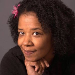 Meet your Posher, Adrienne